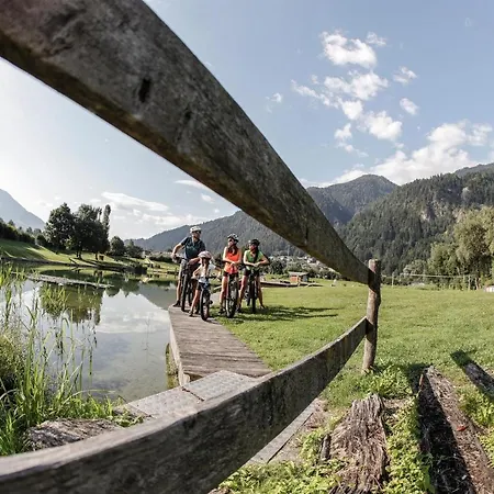 Schoenfeld Schlitters